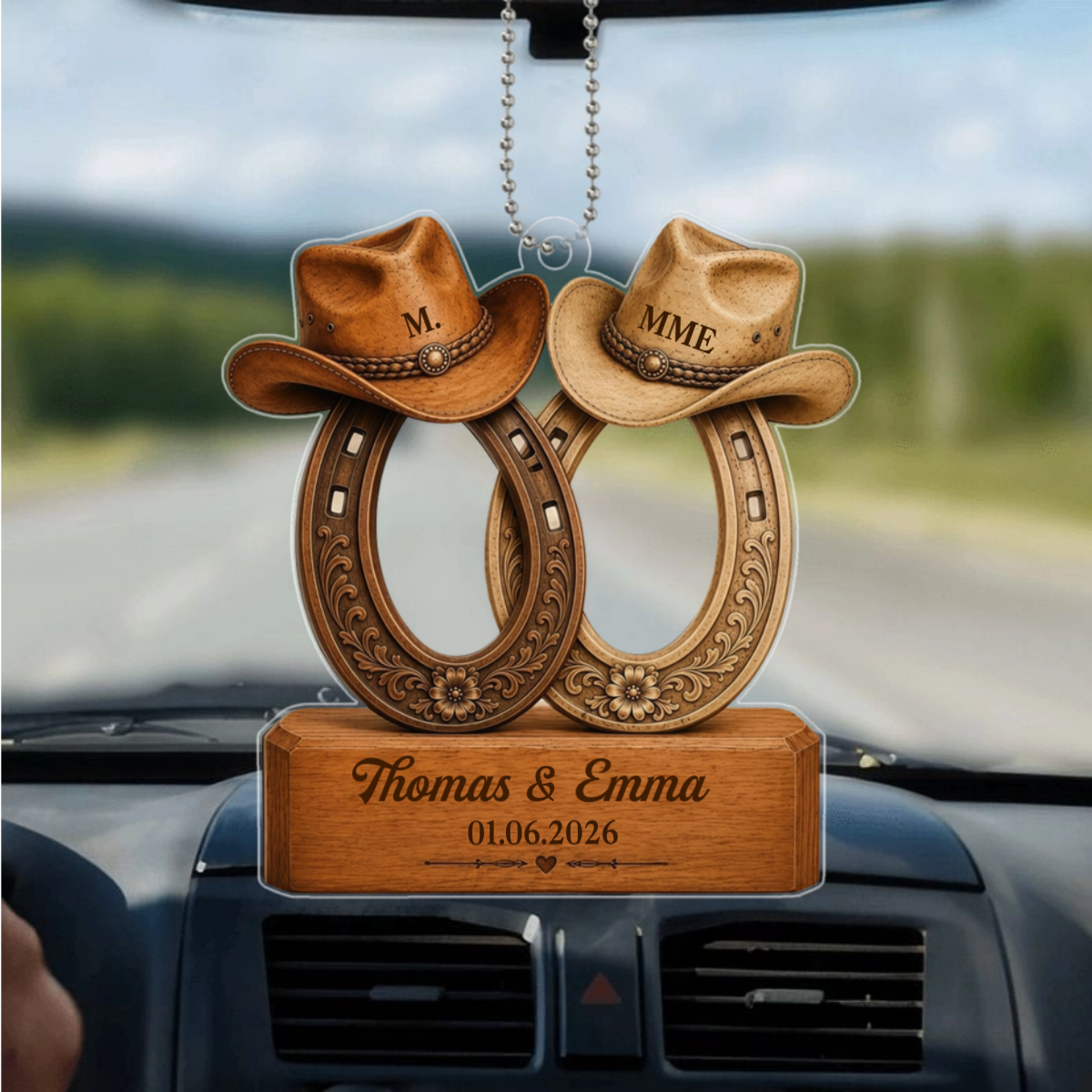 FerAChevalEtChapeauDeCowboy_CadeauPersonnaliseOrnementASuspendrePourCouples_6