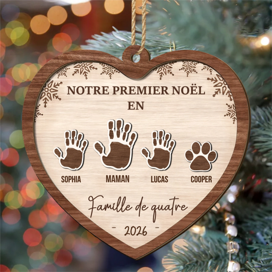NotrePremierNoelEnFamille_CadeauPersonnaliseOrnementEnBoisA2CouchesPourLaFamille