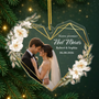 NotrePremierNoelEnTantQueMariesAvecPhoto_CadeauPersonnaliseOrnementASuspendrePourCouples_2